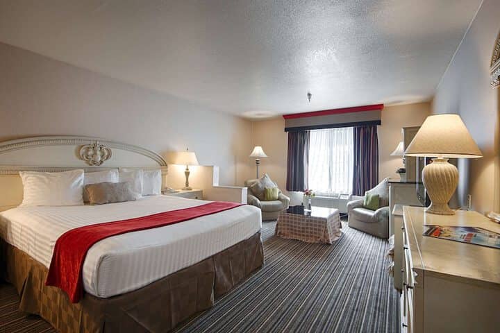 Room 6 of 27