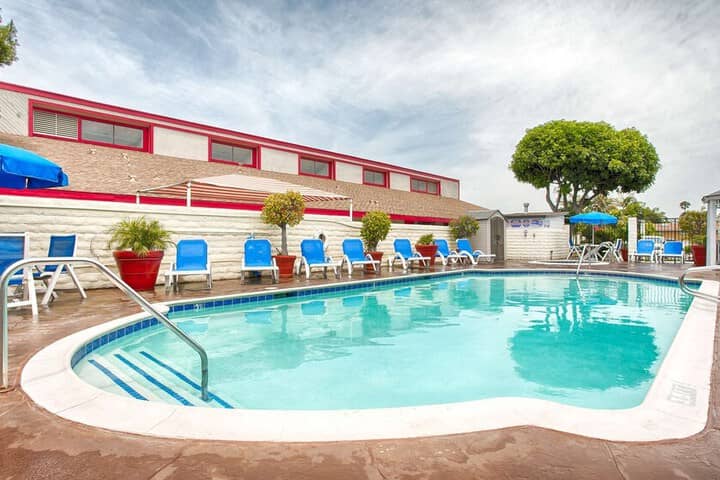 Pool 18 of 27