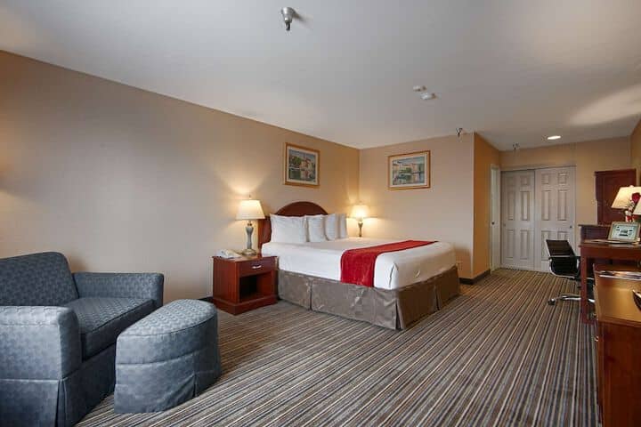 Room 7 of 27
